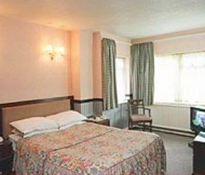 Monton House 2*